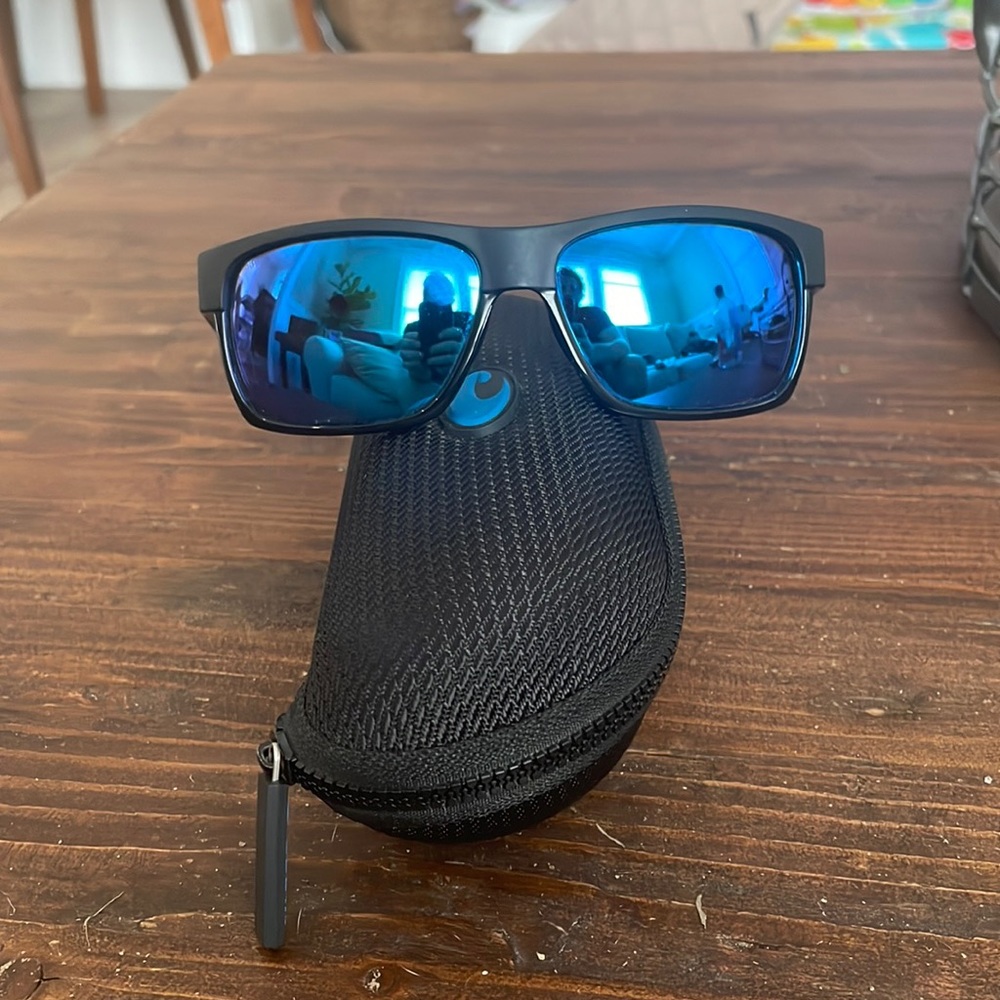 Mens: Costa Sunglasses